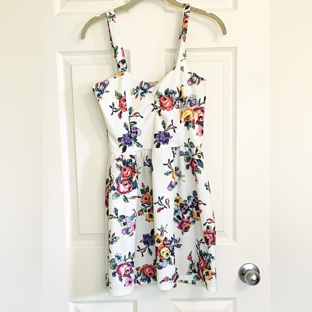 Flirty floral summer dress